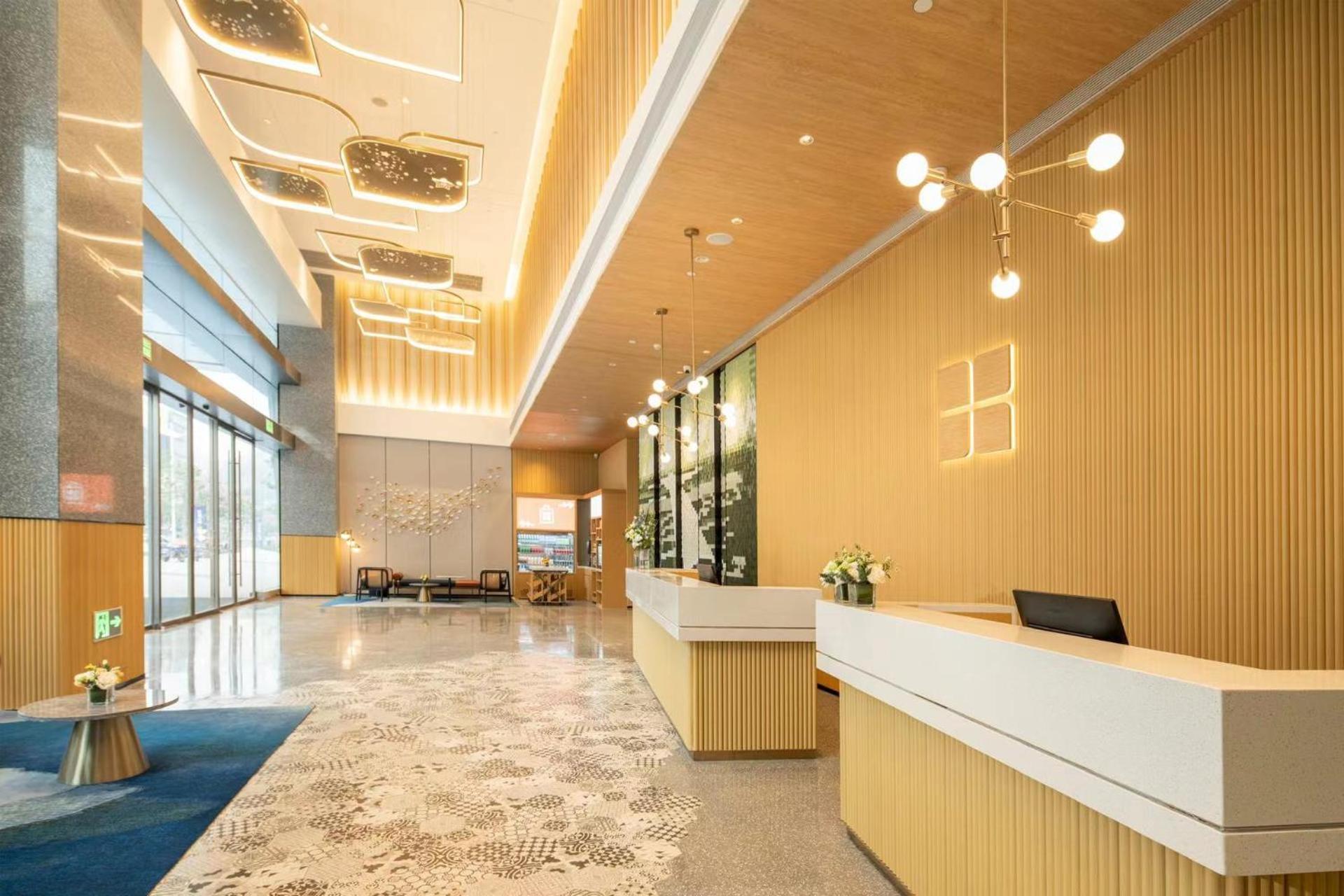 Hilton Garden Inn Shenzhen Airport,Enjoy 24-Hour One Way Free Delivery From Hotel To Shenzhen Baoan Airport On The Hour Shénzhen Exterior foto