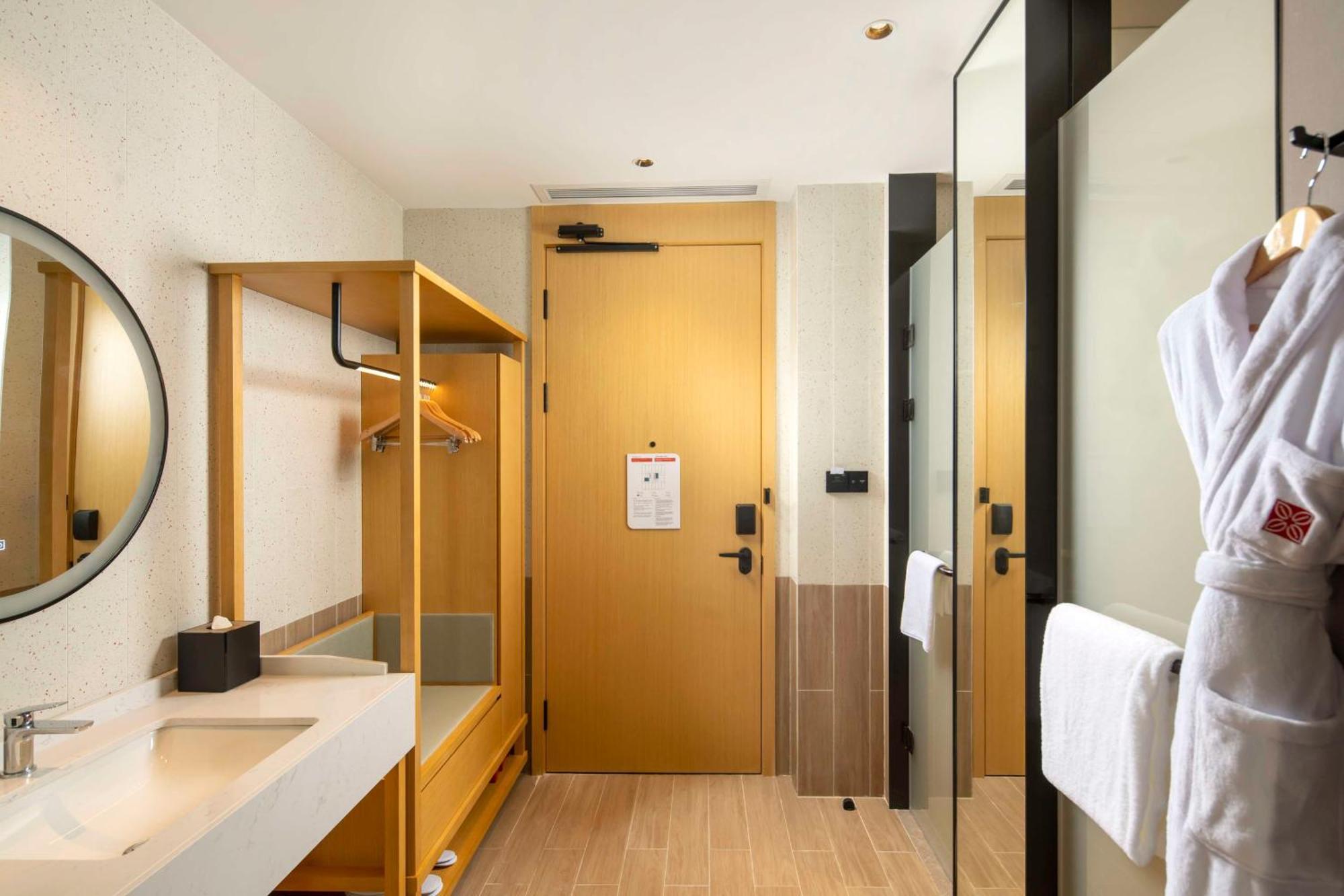 Hilton Garden Inn Shenzhen Airport,Enjoy 24-Hour One Way Free Delivery From Hotel To Shenzhen Baoan Airport On The Hour Shénzhen Exterior foto